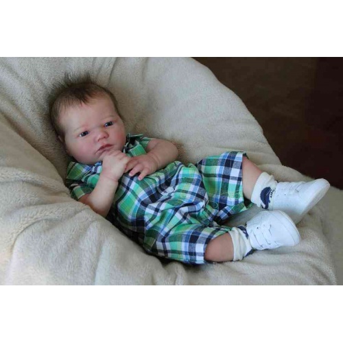 Landon Awake by Realborn®